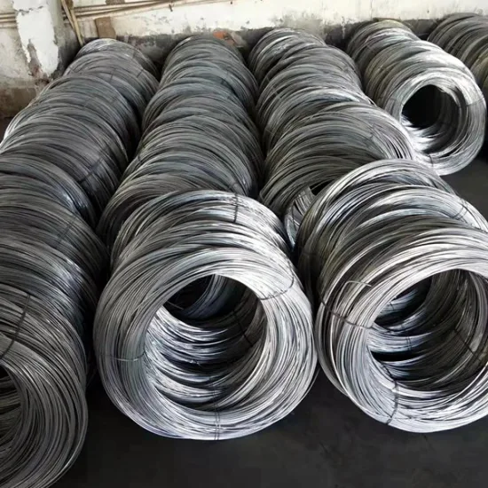 Arame para cercas de metal de alta resistência à tração Arame oval de aço galvanizado 17/15 700kgf 1000m por rolo 12/16/18 Gauge Eletrogalvanizado Arame de ligação de ferro Gi