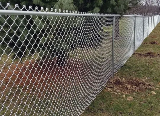 Cerca de arame revestido de PVC galvanizado com buraco de diamante Cerca de elo de corrente